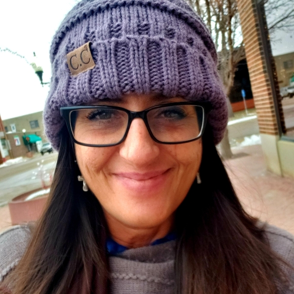 Meet your Posher, Cassie - Picture 2 of 4